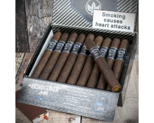 Joya de Nicaragua Black Toro Cigars – Box of 20